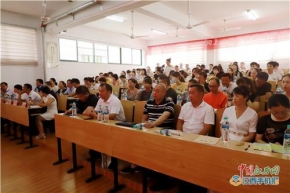 宜黄：师生同上一堂思政课（图）