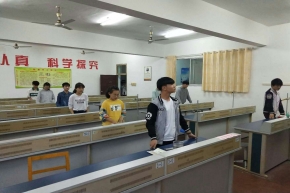 宜黄三中九年级举行物理实验操作竞赛活动